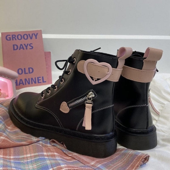 Sweet Dreams Kawaii Platform Boots - Picture 3 of 5